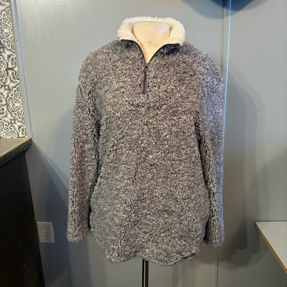 Coffee Shop CS New York Gray Quarter Zip Sherpa Pullover Jacket‎ (Women's Large)